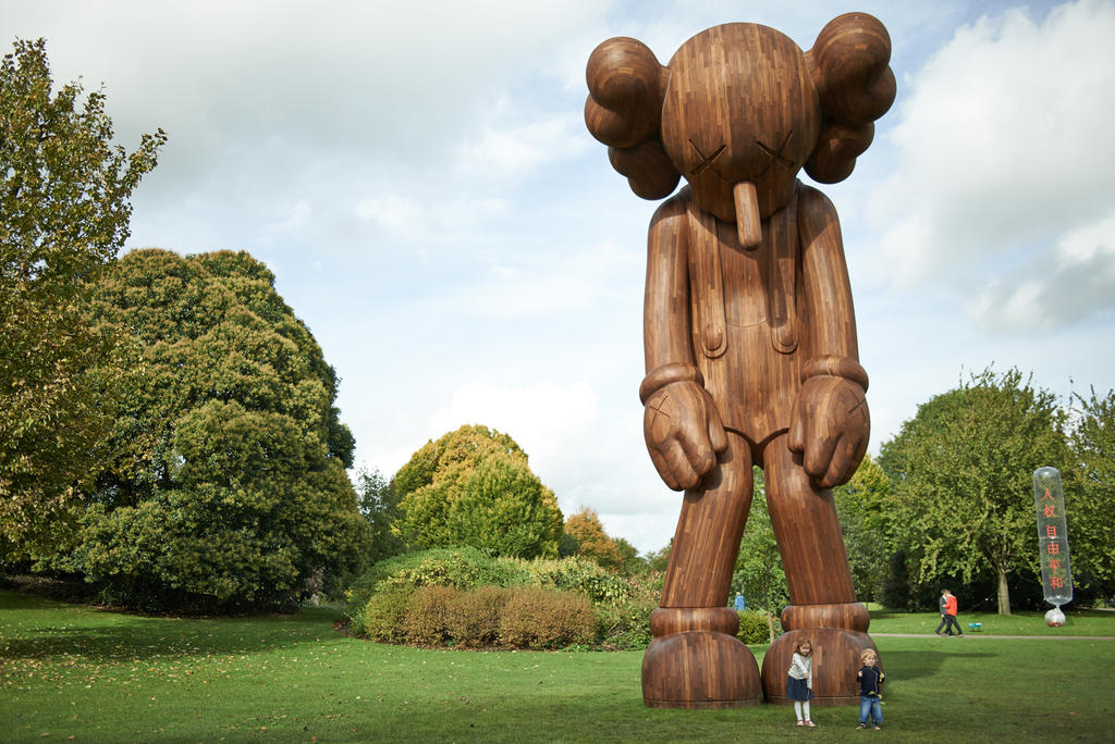 kaws-small-lie-2013.-courtesy-